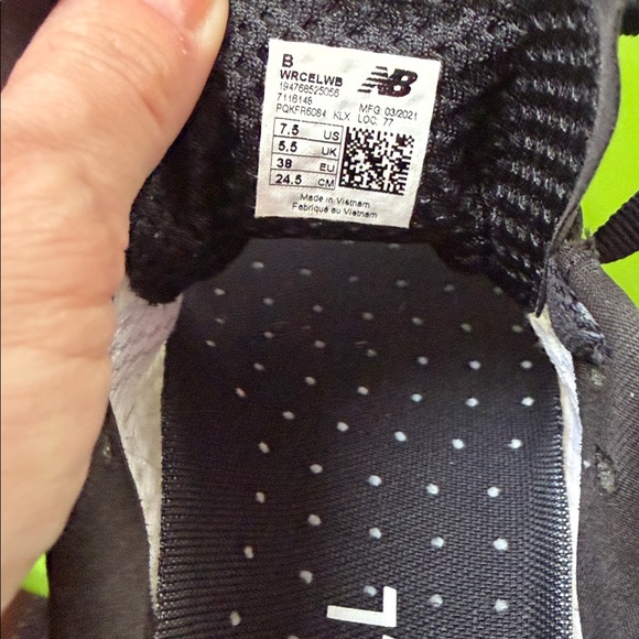 New Balance FuelCell RC Elite - Picture 7 of 7